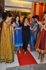 Sagarika Ghatge at the launch of new collection by designer Nisha Sagar in Juhu, Mumbai on 13th Sept 2011 (70).JPG
